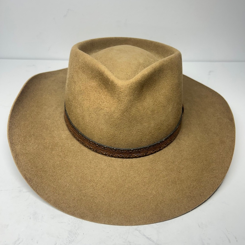 Akubra Snowy River Tan Fur Felt Outback Hat Size 60 Made in Australia Brass Pin